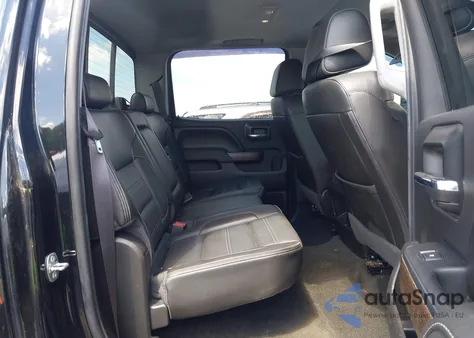 2017 GMC Sierra 2500Hd Denali z USA, uszkodzony, nr VIN 1GT12UEY4HF161187